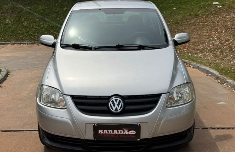Volkswagen Fox 1.0 Mi 8v - Foto #1