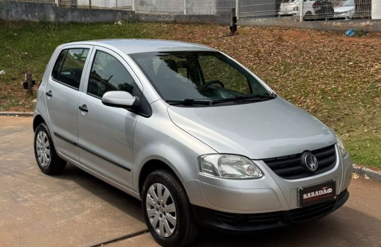 Volkswagen Fox 1.0 Mi 8v - Foto #3