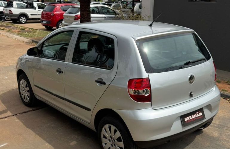 Volkswagen Fox 1.0 Mi 8v - Foto #8