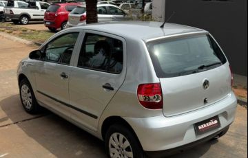 Volkswagen Fox 1.0 Mi 8v - Foto #8