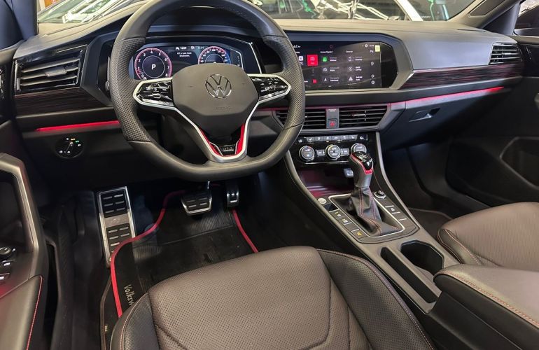 Volkswagen Jetta 2.0 350 TSI GLI DSG - Foto #8