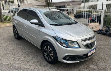 Chevrolet Onix 1.4 MPFi LTZ 8v - Foto #3
