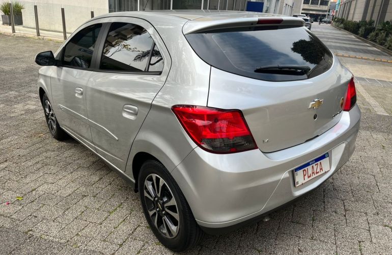 Chevrolet Onix 1.4 MPFi LTZ 8v - Foto #7