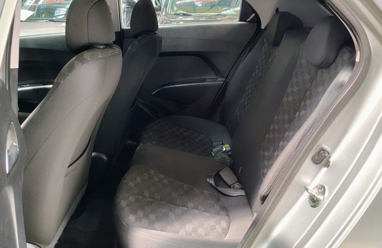 Hyundai Hb20 1.6 Comfort Plus 16v - Foto #9