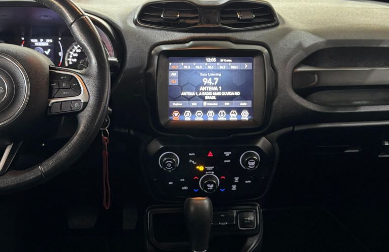 Jeep Renegade 1.8 16V Longitude - Foto #9
