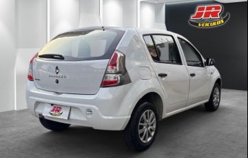 Renault Sandero 1.0 Expression 16v - Foto #3