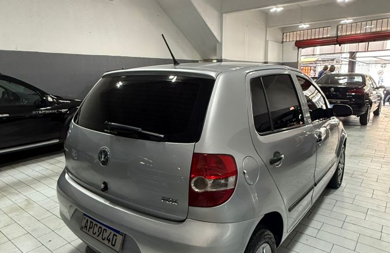 Volkswagen Fox City 1.0 8V (Flex) - Foto #6