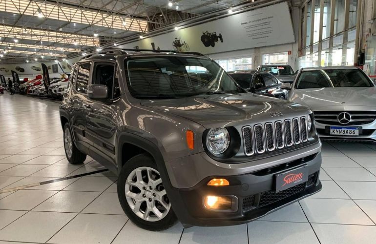 Jeep Renegade 1.8 16V Longitude - Foto #5