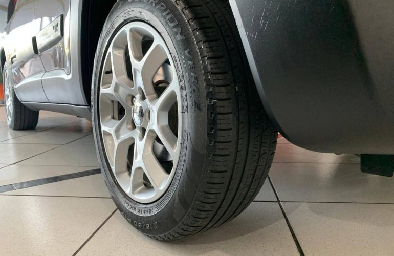Jeep Renegade 1.8 16V Longitude - Foto #8
