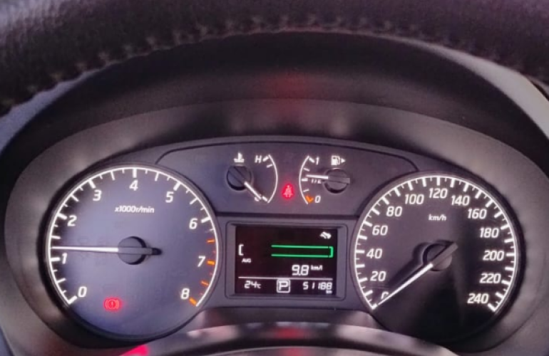 Nissan Sentra 2.0 SV CVT - Foto #1