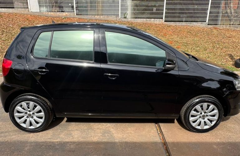 Volkswagen Fox 1.0 Mi 8v - Foto #4