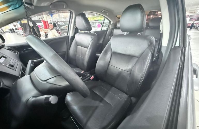 Honda City 1.5 LX 16v - Foto #7