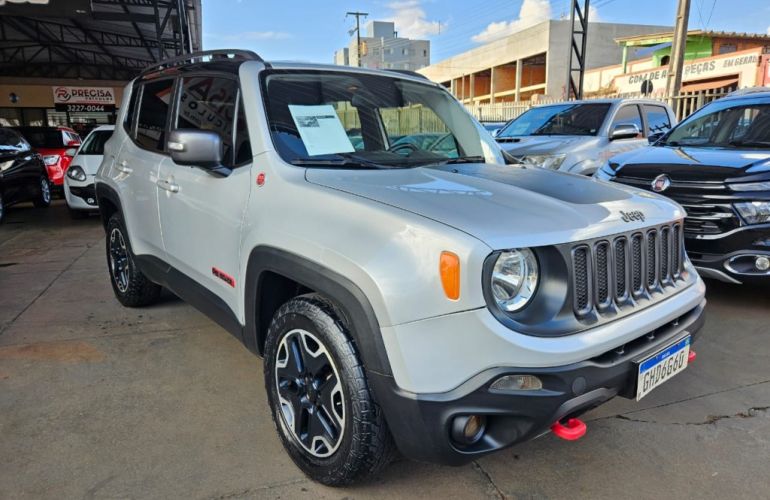Jeep Renegade 2.0 TDI Trailhawk 4WD (Aut) - Foto #2
