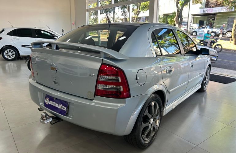 Chevrolet Astra Hatch Advantage 2.0 (Flex) - Foto #6