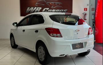 Chevrolet Onix 1.0 MPFi LS 8v - Foto #3