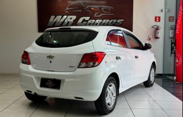 Chevrolet Onix 1.0 MPFi LS 8v - Foto #4