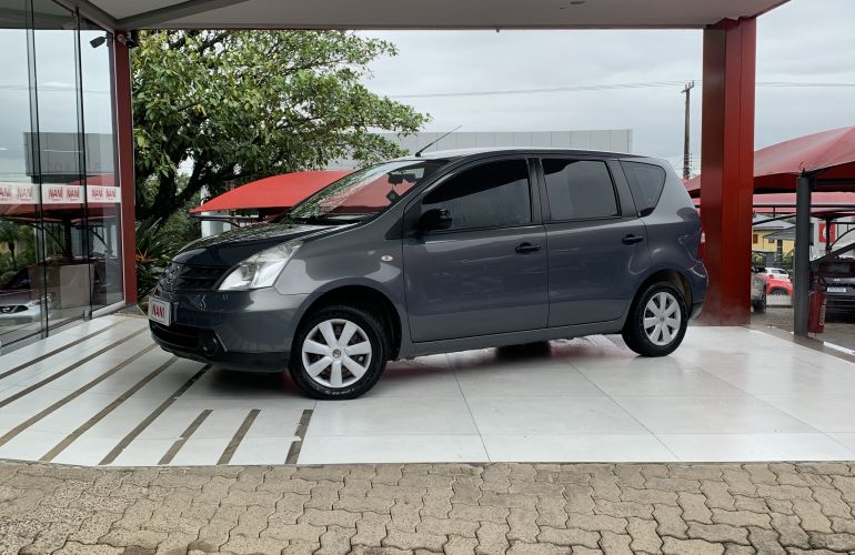 Nissan Livina 1.8 16V (flex) (aut) - Foto #1