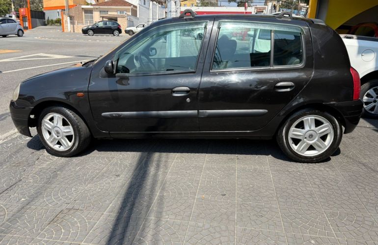 Renault Clio 1.0 RN 16v - Foto #4