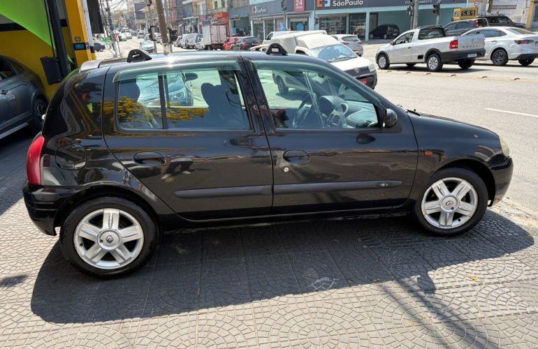 Renault Clio 1.0 RN 16v - Foto #5