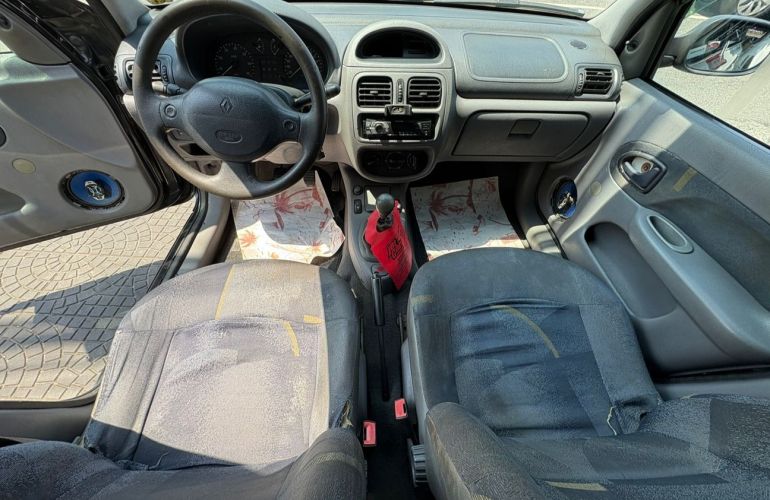 Renault Clio 1.0 RN 16v - Foto #7