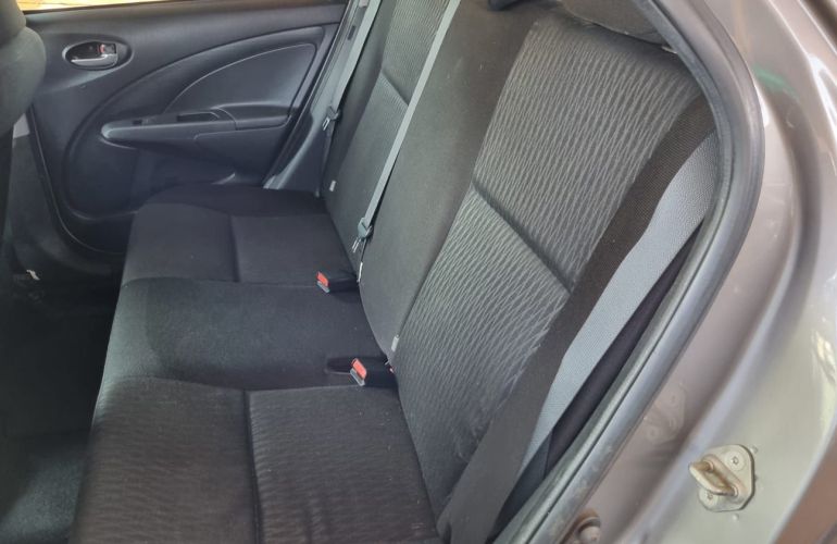 Toyota Etios 1.5 X Sedan 16v - Foto #1