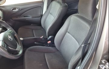 Toyota Etios 1.5 X Sedan 16v - Foto #2