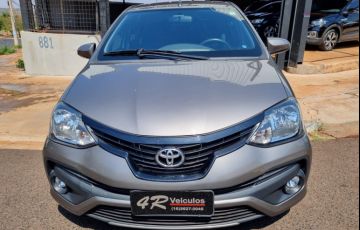 Toyota Etios 1.5 X Sedan 16v - Foto #4