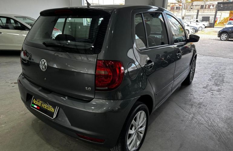 Volkswagen Fox 1.6 Mi 8V Flex 4p Manual - Foto #5