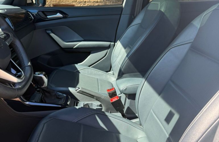 Volkswagen T-Cross 1.0 200 TSI Comfortline (Aut) - Foto #4