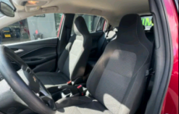Chevrolet Onix 1.0 LT - Foto #7