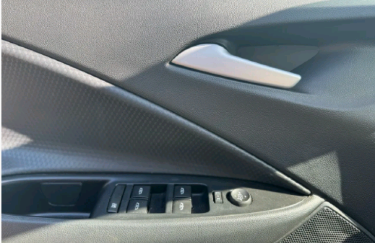 Chevrolet Onix 1.0 LT - Foto #10