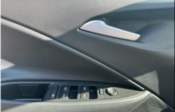 Chevrolet Onix 1.0 LT - Foto #10