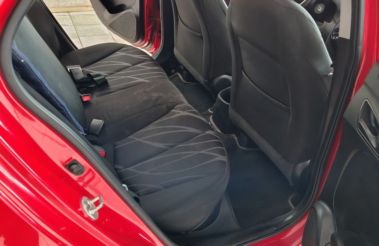 Hyundai HB20 1.0 Comfort Plus - Foto #2