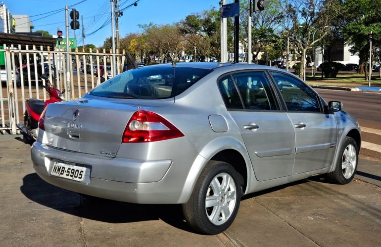 Renault Mégane Sedan Dynamique 2.0 16V (aut) - Foto #10