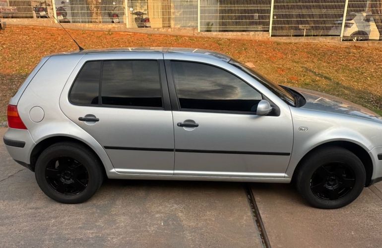 Volkswagen Golf 1.6 Mi 8v - Foto #4