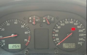 Volkswagen Golf 1.6 Mi 8v - Foto #10