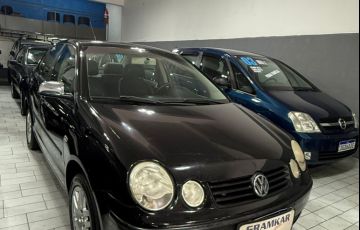Volkswagen Polo Sedan 1.6 8V - Foto #2