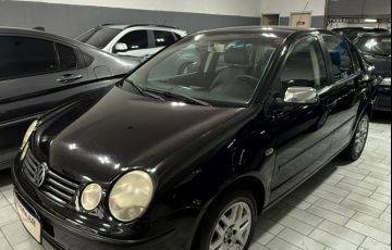 Volkswagen Polo Sedan 1.6 8V - Foto #3