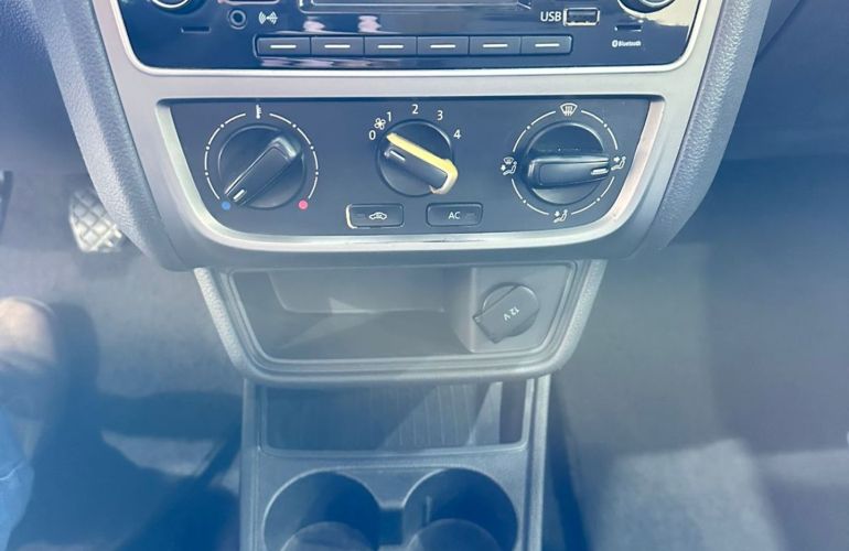 Volkswagen Voyage 1.0 Mi 8V Flex 4p Manual - Foto #7