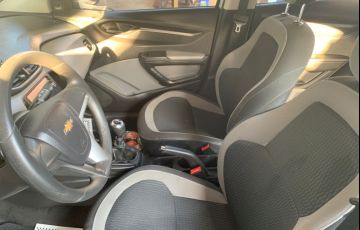 Chevrolet Onix 1.0 LT SPE/4 - Foto #3