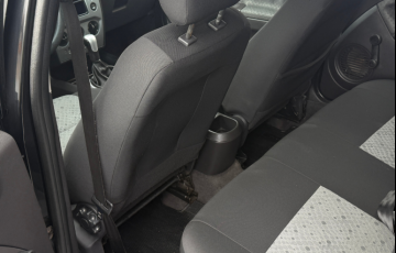 Ford Fiesta Hatch 1.6 (Flex) - Foto #7