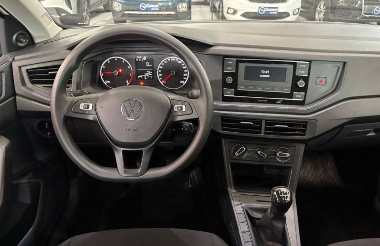 Volkswagen Polo 1.0 MPi Track - Foto #9