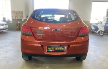 Chevrolet Onix 1.0 MPFi Lollapalooza 8V Flex 4p Manual - Foto #5