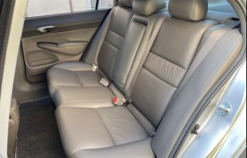 Honda Civic 1.8 LXS 16v - Foto #10