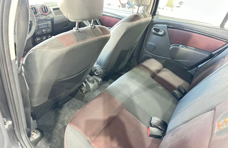 Renault Sandero 1.6 Stepway 16V Flex 4p Manual - Foto #9
