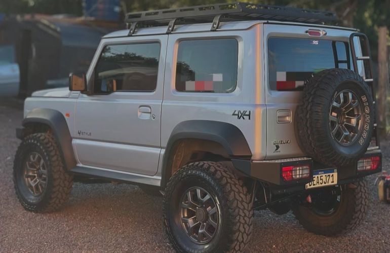 Suzuki Jimny Sierra 1.5 4STYLE 4WD (Aut) - Foto #4
