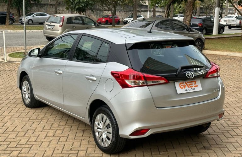 Toyota Yaris 1.5 16V Xl Multidrive - Foto #2