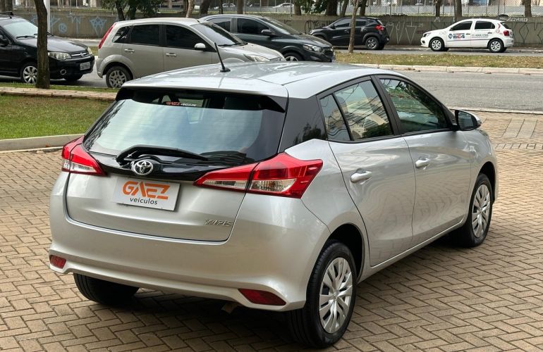 Toyota Yaris 1.5 16V Xl Multidrive - Foto #3