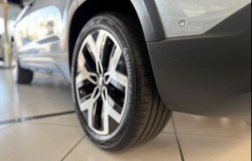 Volkswagen Taos 250 TSi Highline - Foto #8