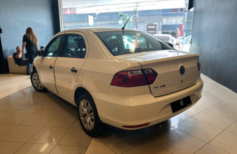 Volkswagen Voyage 1.0 12v MPi Totalflex 4p Manual - Foto #4